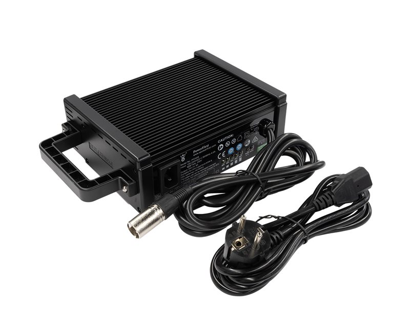 Oplader 24V, 8A LM-600/700 + City Kabine