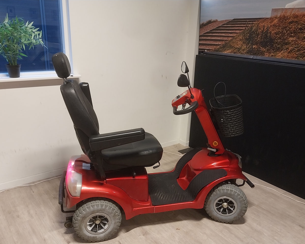 LM-600 rød