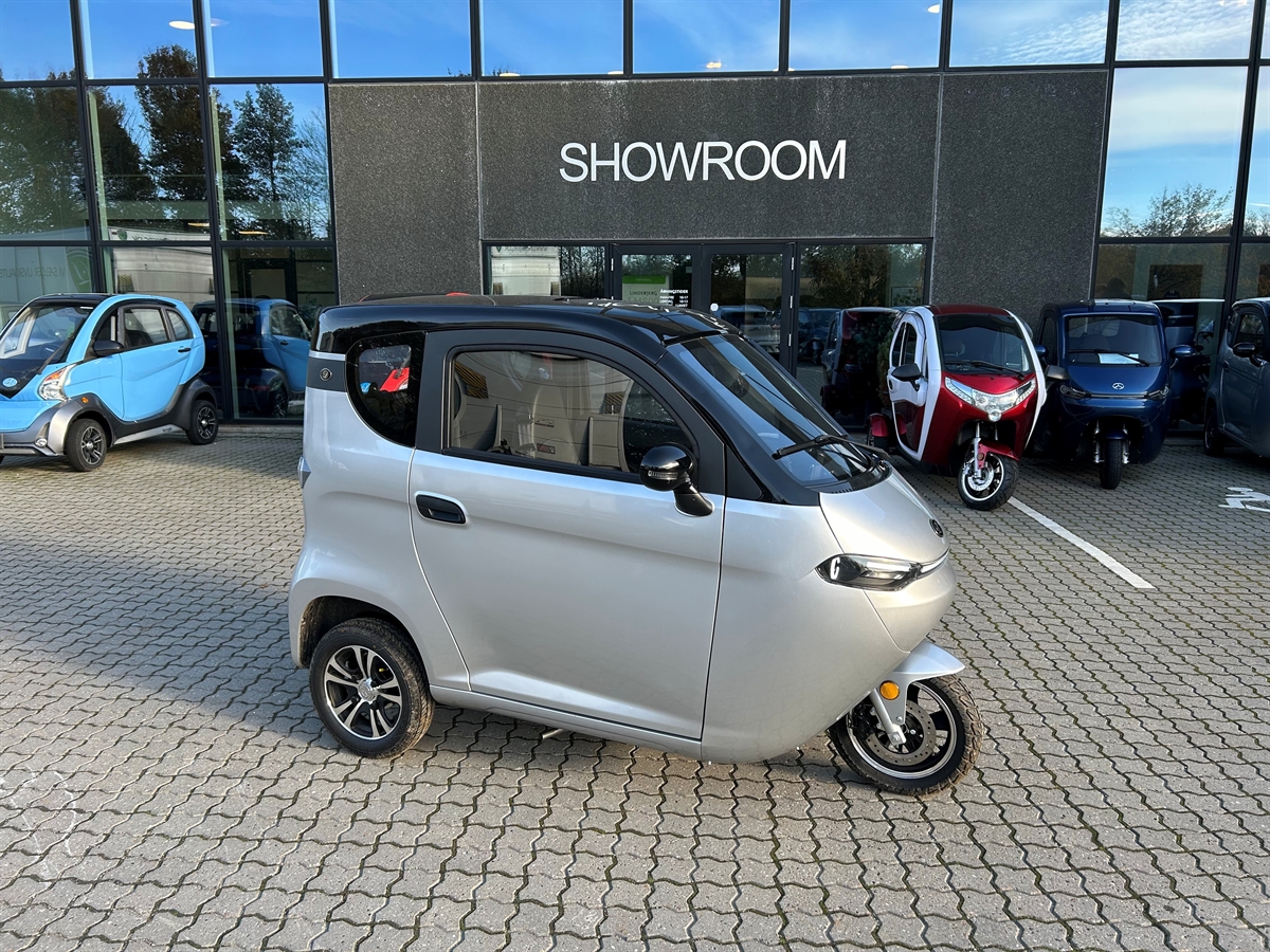 Freedom Luksus 25 km/t sølv - Med oliefyr -  3 års garanti