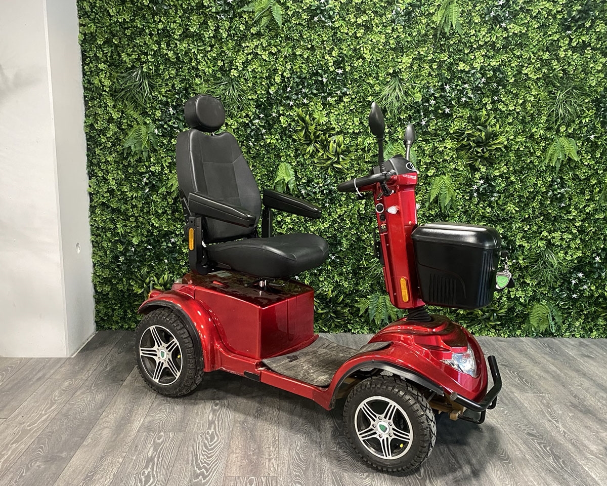 LM-700 rød - 1 års garanti