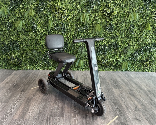 LM-75 rejsescooter