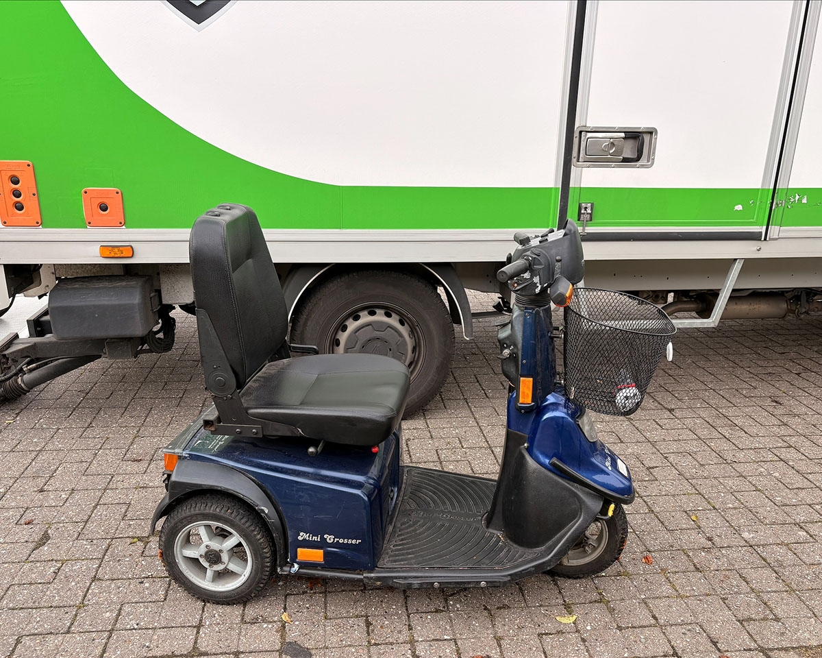 Mini Crosser 130T blå