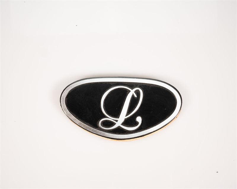 Logo "Lindebjerg-L" til front (Monkey)