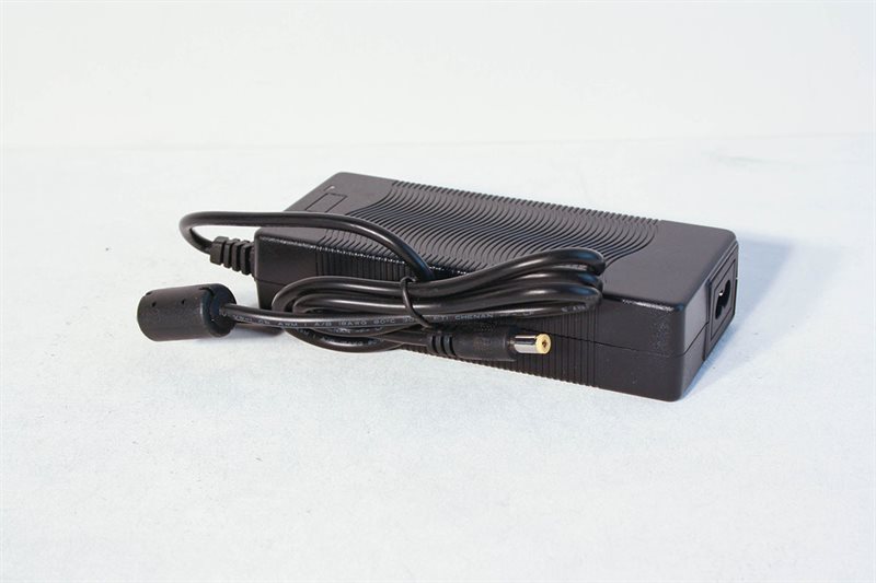 Oplader LM-75