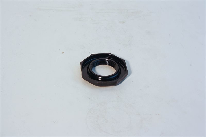 Styring fitting, møtrik 8- kantet 
